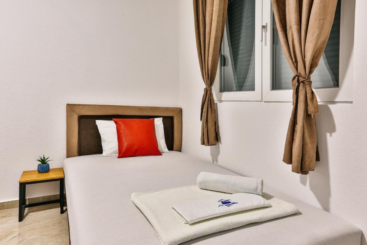Zara Apartment Budva Exterior photo